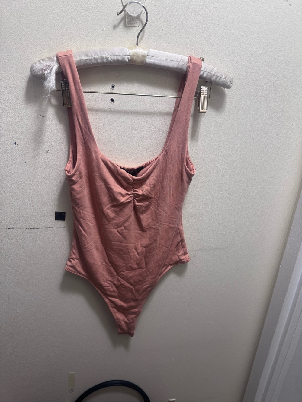 Forever 21 Dusty Rose Ruched Scoop Bandeau Bodysuit size medium